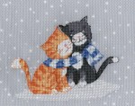 CL207 Kitten Cuddles in the Snow
